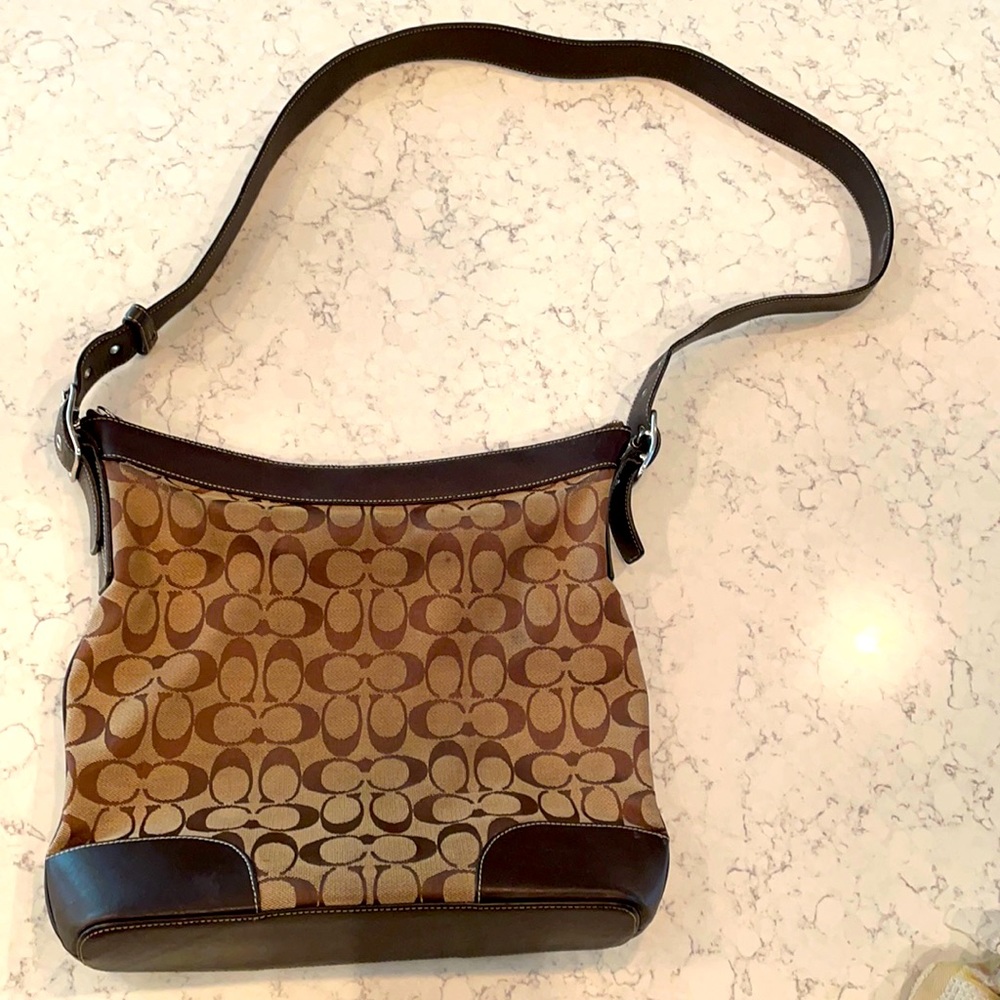 Vintage Coach Crossbody purse!